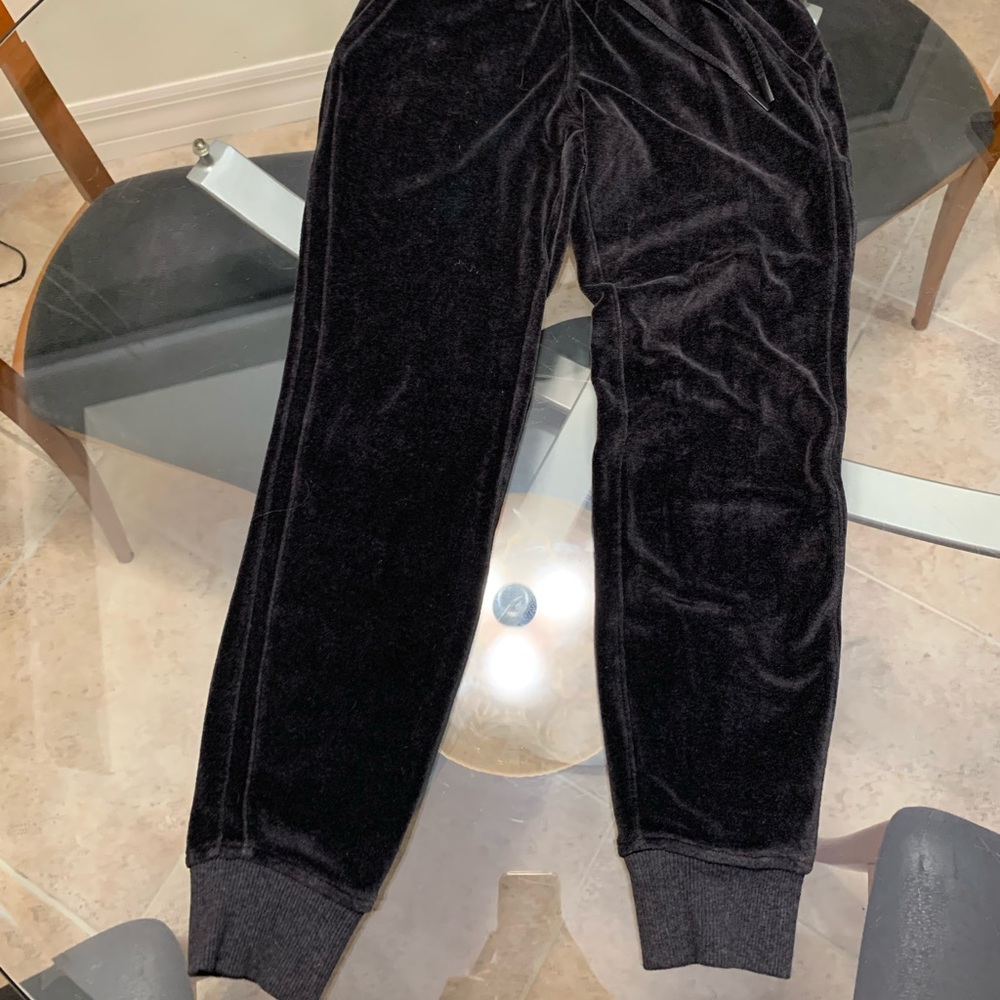 Lululemon velour joggers